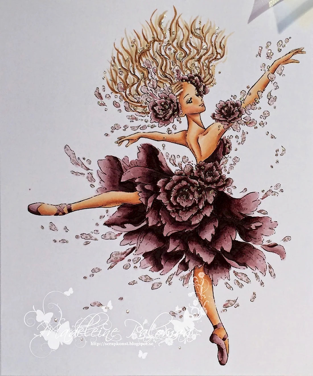 Балерина и цветы открытка