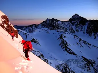 Международный день альпинизма 8 августа. Открытка, картинка с поздравлением, с праздником