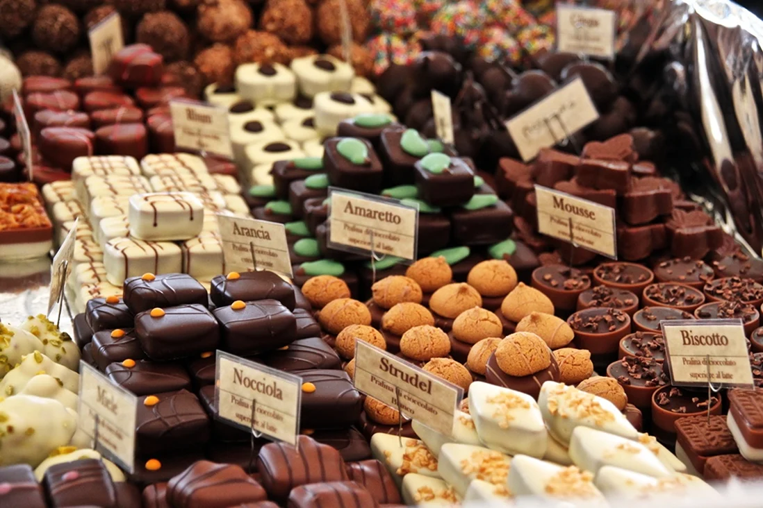 Фестиваль шоколада в Италии в Перудже. Поздравление на праздник